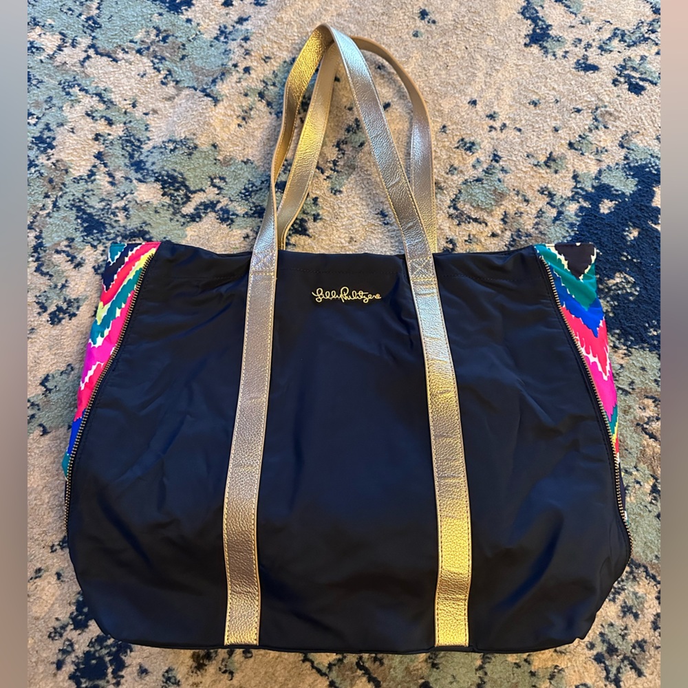 Lilly Pulitzer hearts-a-flutter side zip tote